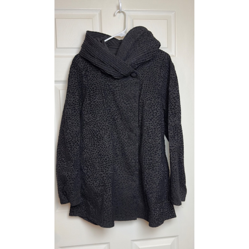 Mycra Pac Now Reversible Rain Jacket Black Leopard Accordion Hood Small/Med